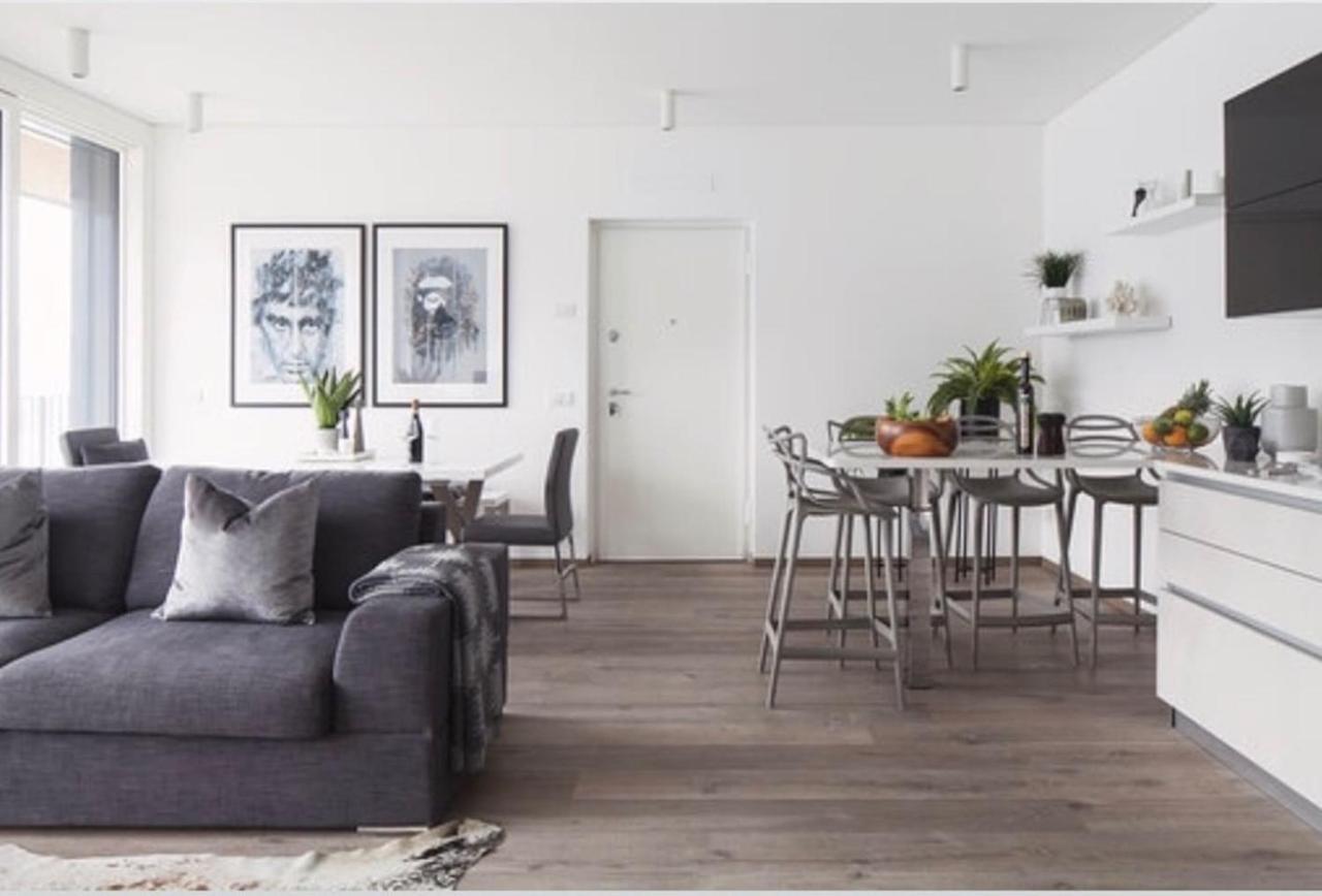 Apartamento Ulivi Luxury Loft & Pool - The House Of Travelers Carate Urio Exterior foto