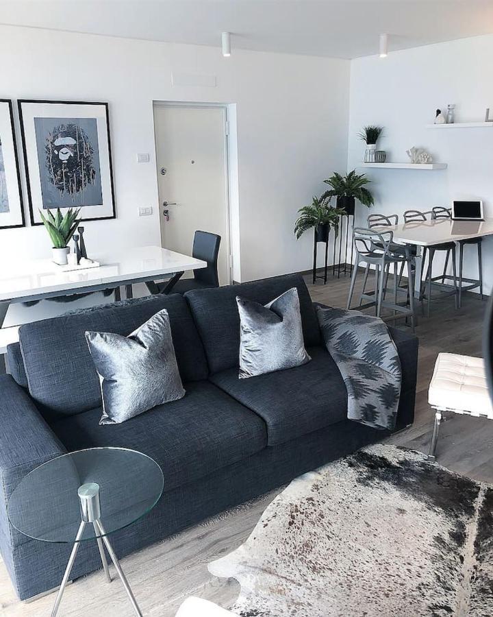 Apartamento Ulivi Luxury Loft & Pool - The House Of Travelers Carate Urio Exterior foto