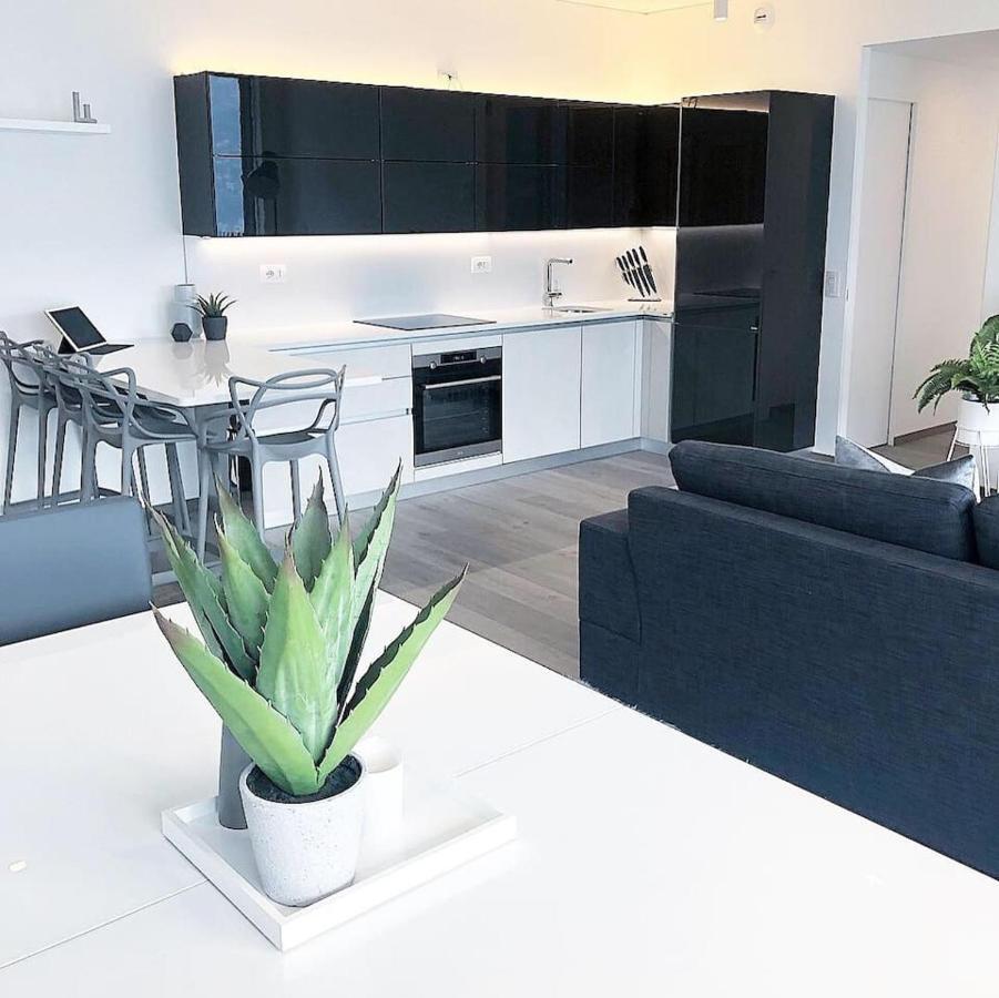 Apartamento Ulivi Luxury Loft & Pool - The House Of Travelers Carate Urio Exterior foto